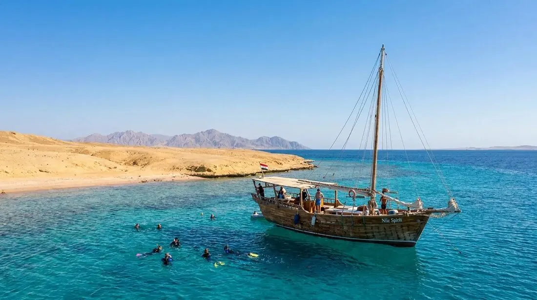 Boat trip to Tiran Island in the turquoise Red Sea